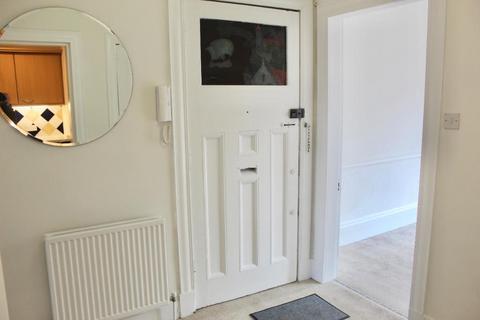 2 bedroom flat to rent, Airlie Street, Hyndland, Glasgow, G12