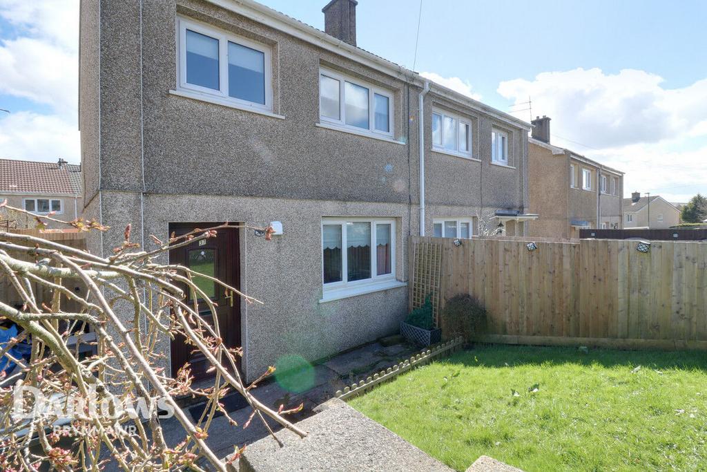 Aneurin Crescent, Brynmawr 3 bed semidetached house for sale £110,000