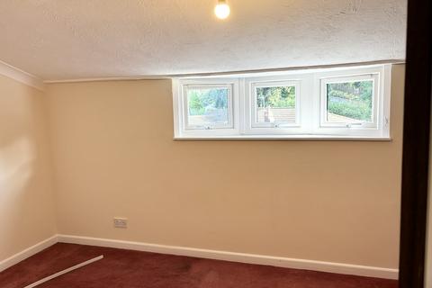 1 Llys Llanfair, Llandovery, SA20 0HU