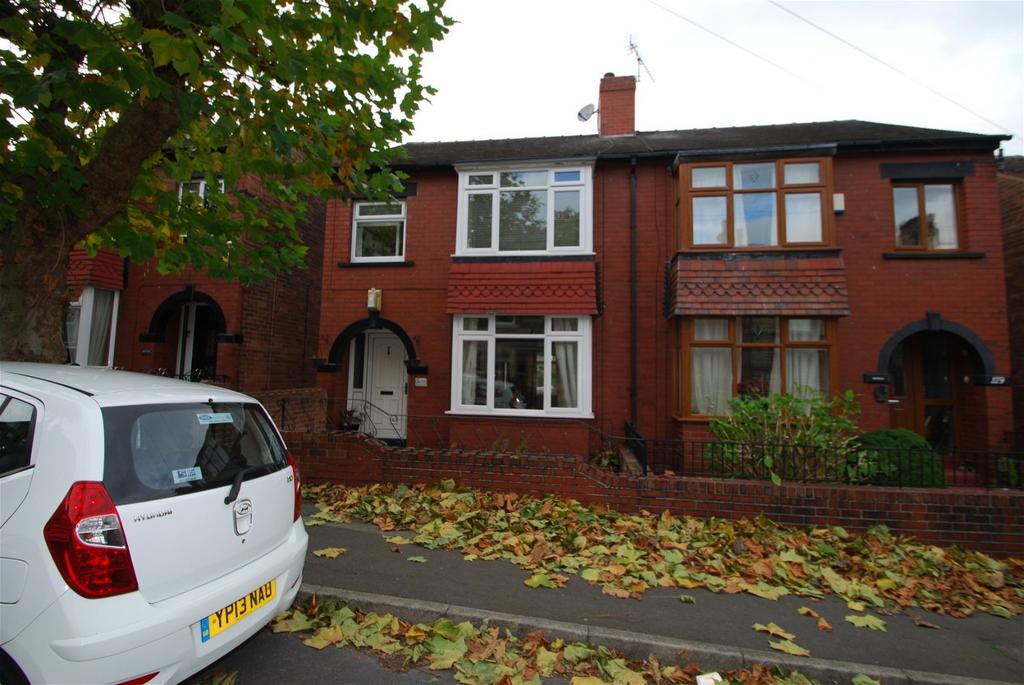 Blenheim Road, Barnsley, S70 6AX 3 bed semidetached house £800 pcm