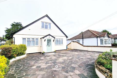 19 The Chase, Ickenham, Uxbridge, UB10 8SS