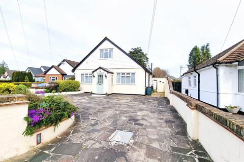 19 The Chase, Ickenham, Uxbridge, UB10 8SS