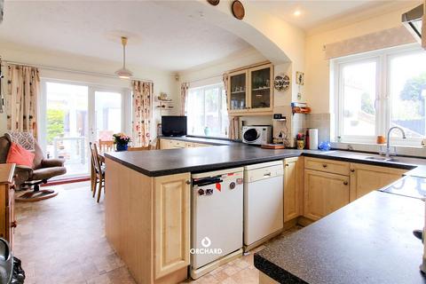 19 The Chase, Ickenham, Uxbridge, UB10 8SS