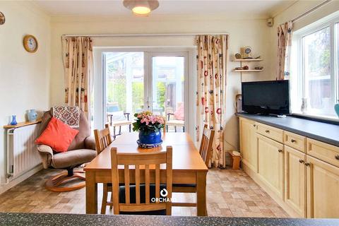 19 The Chase, Ickenham, Uxbridge, UB10 8SS