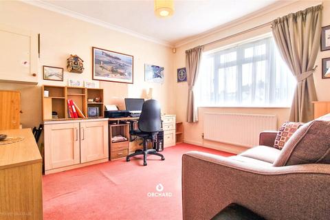 19 The Chase, Ickenham, Uxbridge, UB10 8SS