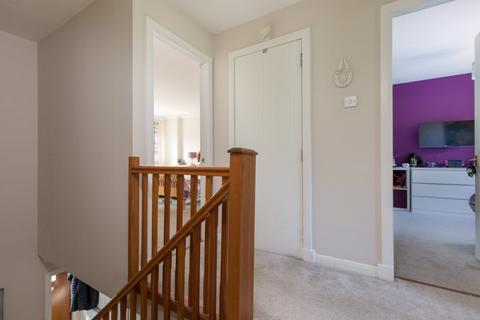 115 Braidpark Drive, Giffnock, Glasgow, G46 6LY