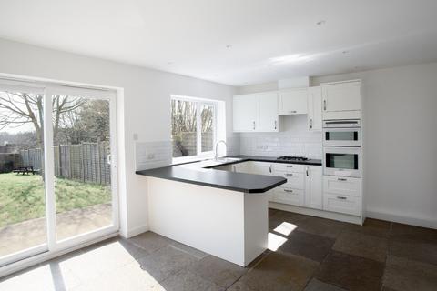 21 Everett Close, Wells, BA5 3JG
