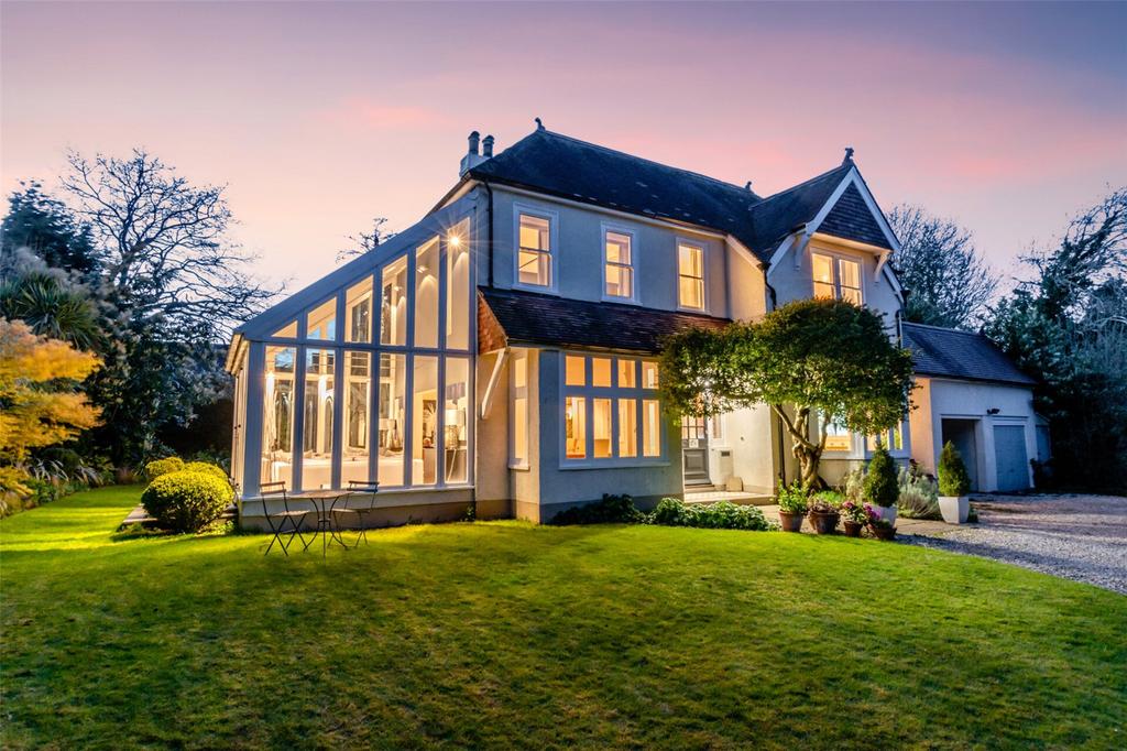 New Barn Road, New Barn, Kent, DA3 5 bed detached house £1,250,000