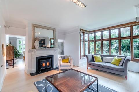 Surlingham New Barn Road, Longfield, DA3 7LQ