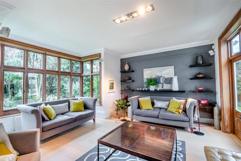 Surlingham New Barn Road, Longfield, DA3 7LQ