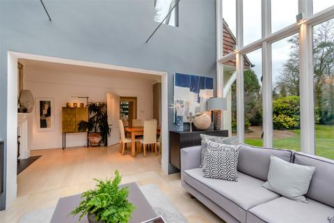 Surlingham New Barn Road, Longfield, DA3 7LQ