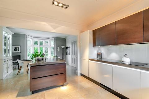 Surlingham New Barn Road, Longfield, DA3 7LQ