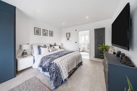 36 Bowes Hill, Rowland's Castle, PO9 6BP