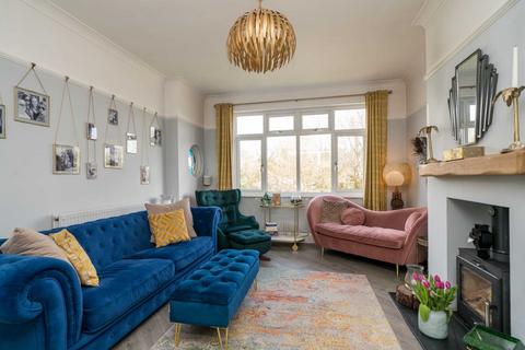 28 Shendish Edge, Hemel Hempstead, HP3 9SZ
