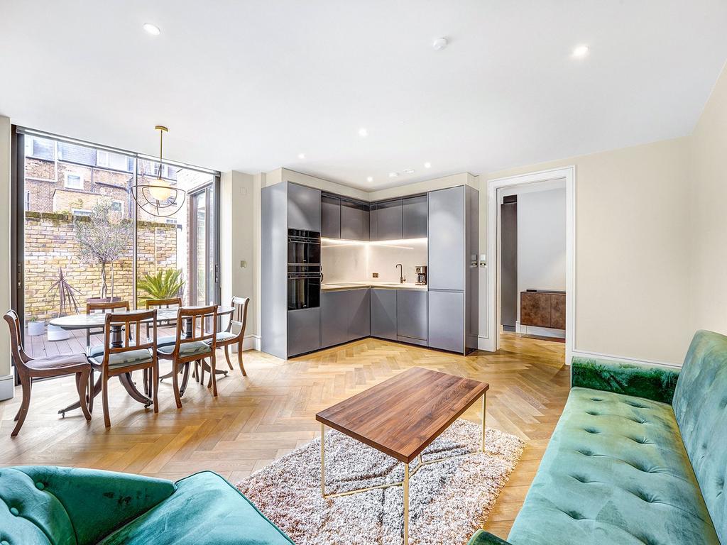 Bronze Foundry House, 13 Michael Road, SW6 3 bed apartment £5,633