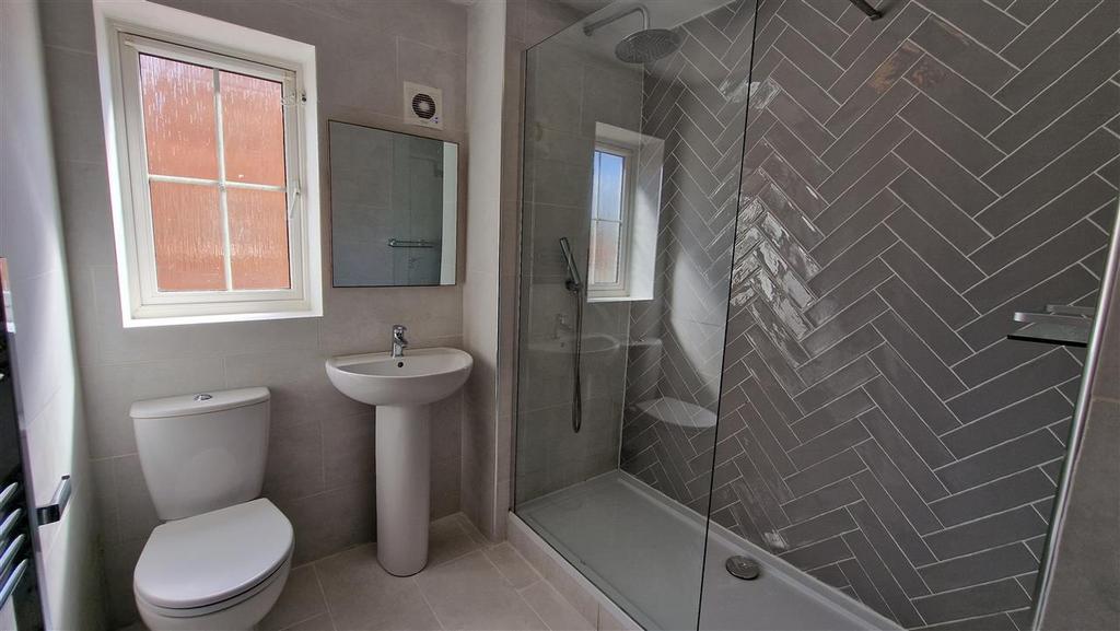 Family Shower Room