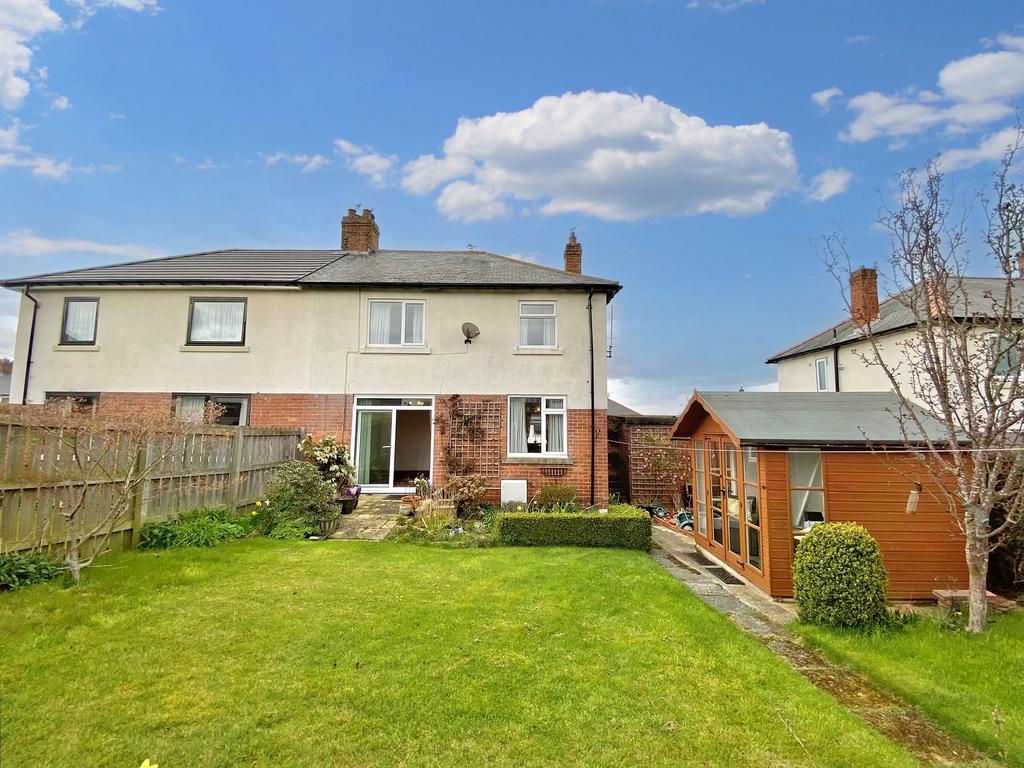 Lower Barresdale, Alnwick... 3 bed semidetached house £140,000