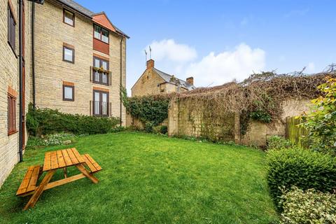 1 bedroom flat for sale - Chipping Norton,  Oxfordshire,  OX7