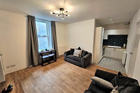 1 bedroom flat to rent, Spa Street, City Centre, Aberdeen, AB25