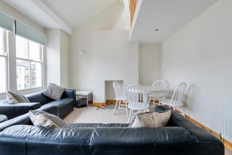 9a Pevensey Road, London, SW17 0HP