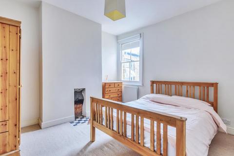 9a Pevensey Road, London, SW17 0HP