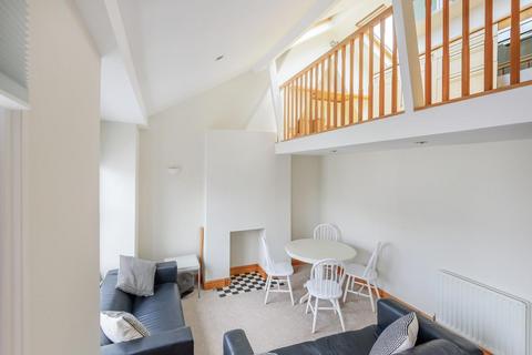 9a Pevensey Road, London, SW17 0HP
