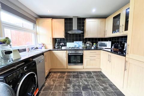 8 Diamond Close, Ashton-under-lyne, OL6 9JR