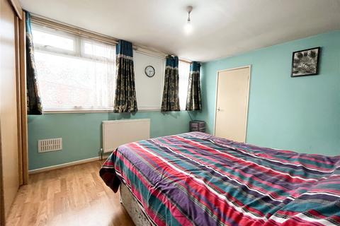 8 Diamond Close, Ashton-under-lyne, OL6 9JR