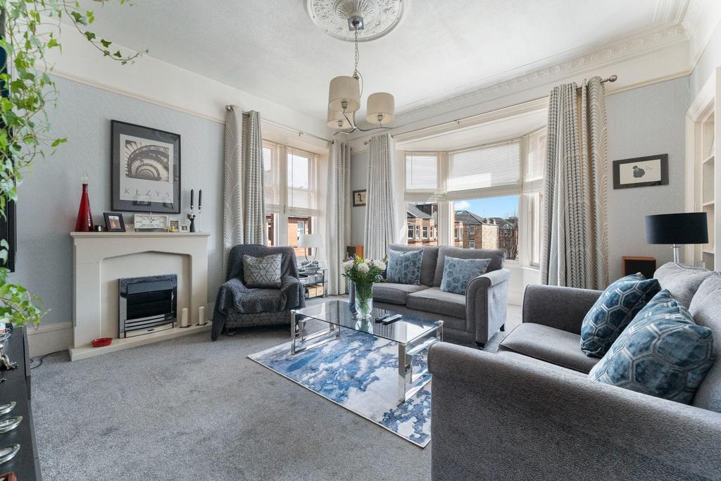 Arundel Drive, Flat 3/1... 3 bed flat £199,000