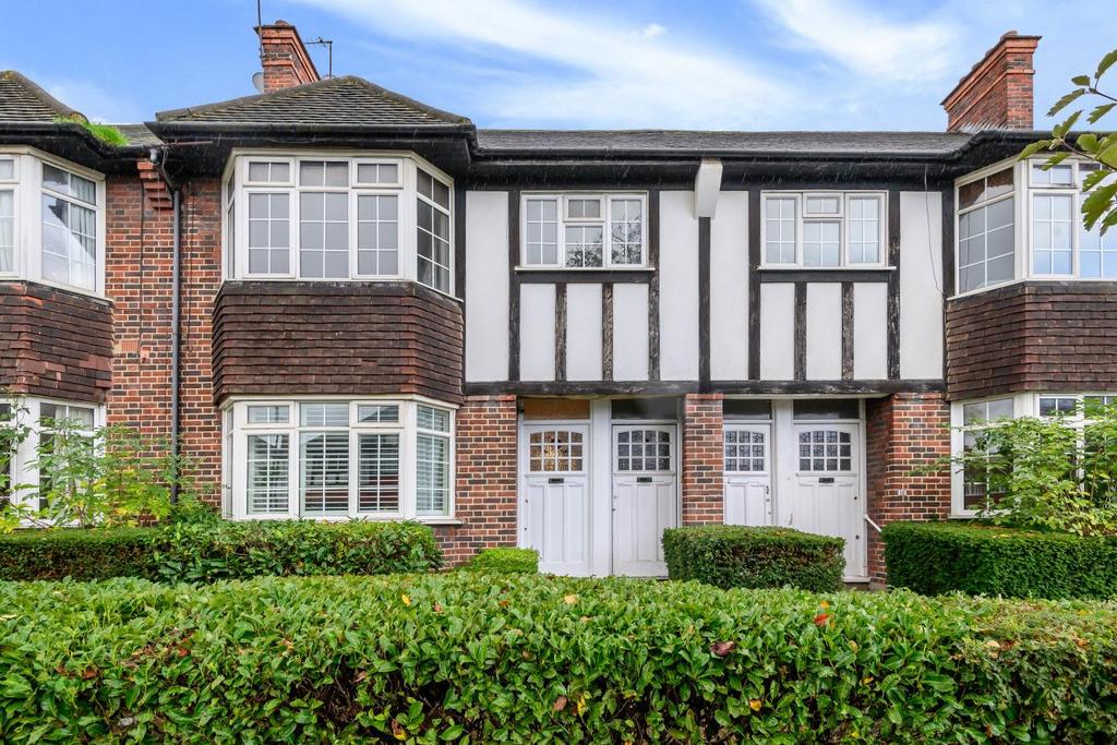 Gracefield Gardens, Streatham 2 bed flat for sale £449,950