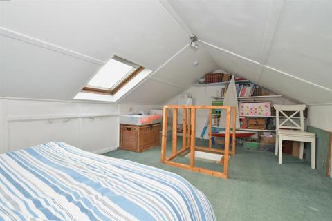 8 Arlington Crescent, East Preston, Littlehampton, BN16 1DL
