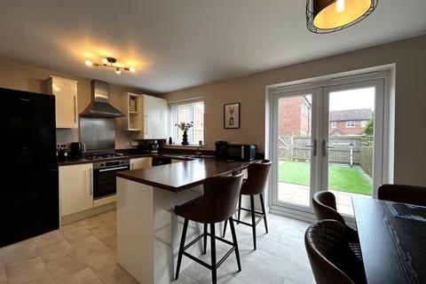 3 bedroom terraced house for sale, Severn Way, Holmes Chapel
