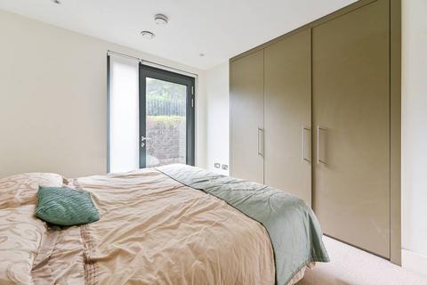 2 bedroom flat for sale - Engineers Way, Wembley Park, Wembley, HA9