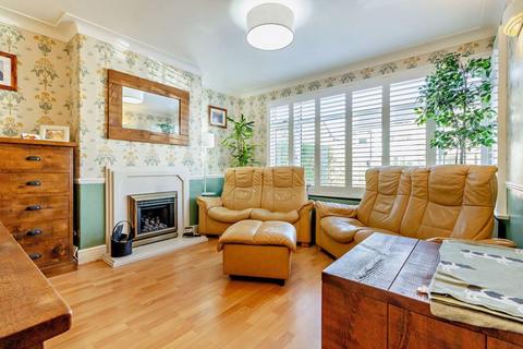 27 Stanmore Crescent, Leeds, LS4 2RY