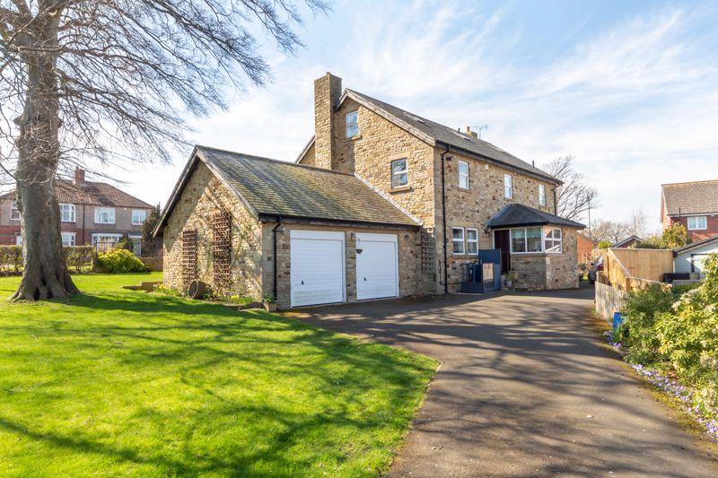 Main Road, Kenton Bank Foot... 5 bed detached house £595,000