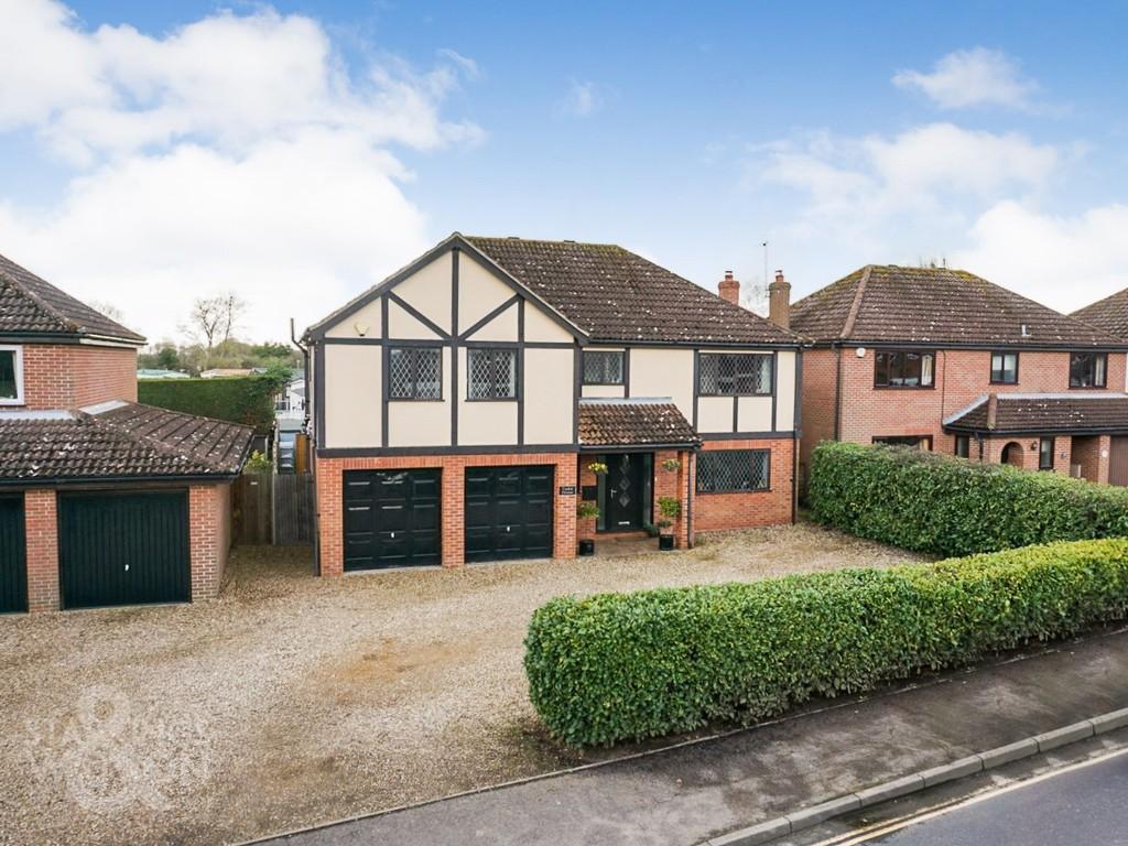 Bridge Road, Potter Heigham, Great Yarmouth 5 bed detached house for