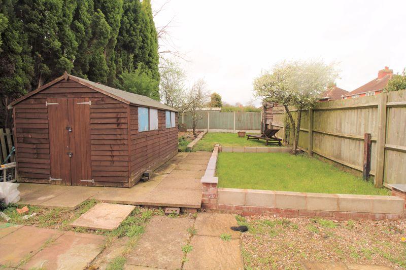 Ogley Road, Brownhills, Walsall, WS8 6AP 2 bed semidetached house £