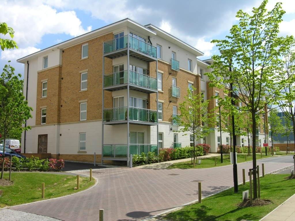 LEATHERHEAD, KT22 1 bed flat £1,025 pcm (£237 pw)