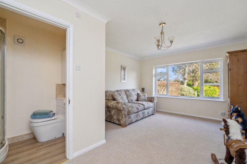 Bedroom with en...