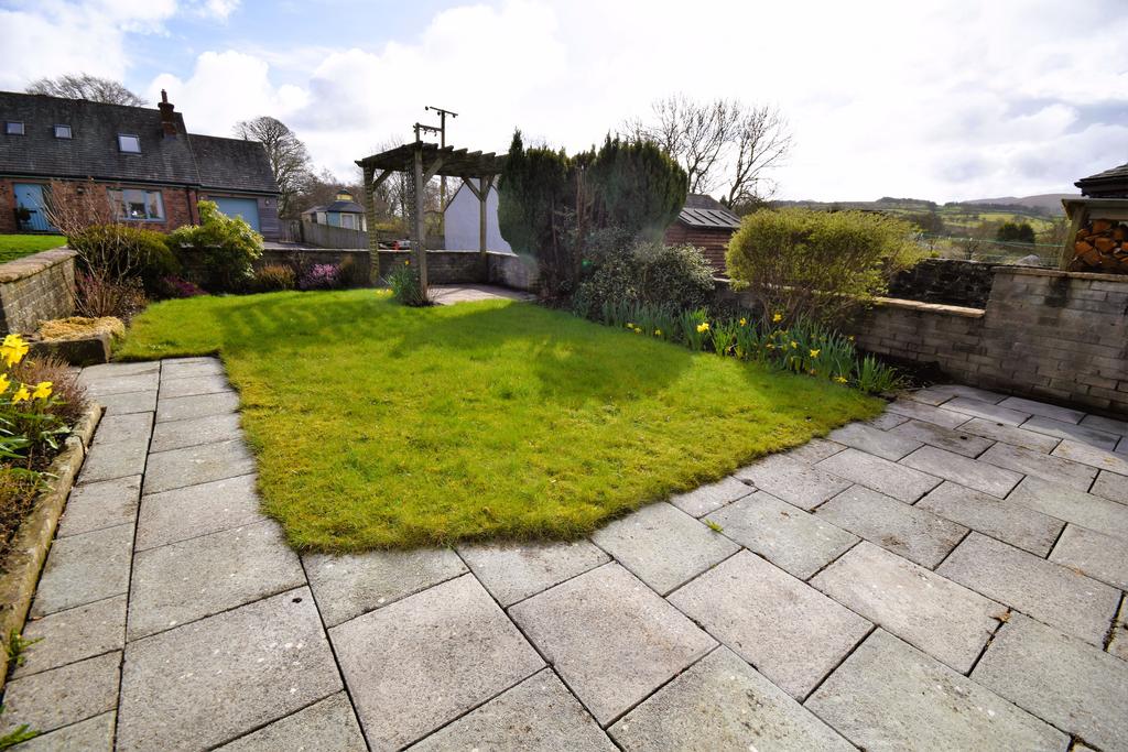 Rear Garden Reverse View