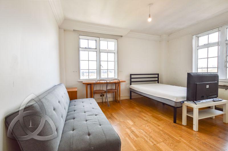 Langford Court, Abbey Road, St Johns Wood, NW8 Studio to rent £1,712 pcm (£395 pw)