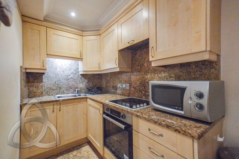 Langford Court, Abbey Road, St Johns Wood, NW8 Studio to rent £1,712 pcm (£395 pw)