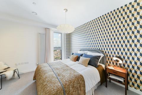 3 bedroom apartment to rent, Botanist House, Royal Victoria, London, E16