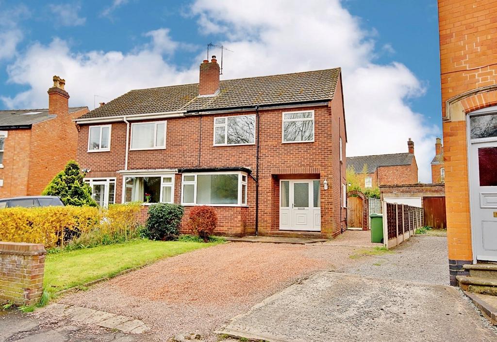 Barbourne Lane, Barbourne, Worcester, WR1 3 bed semi-detached house - £ ...