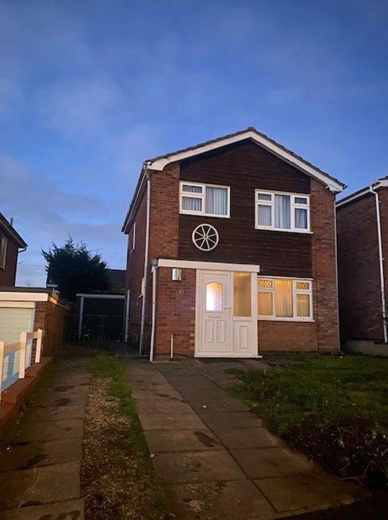 St Johns Road Kettering 3 bed house £925 pcm (£213 pw)