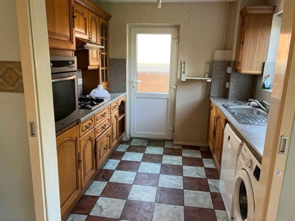 St Johns Road Kettering 3 bed house £925 pcm (£213 pw)