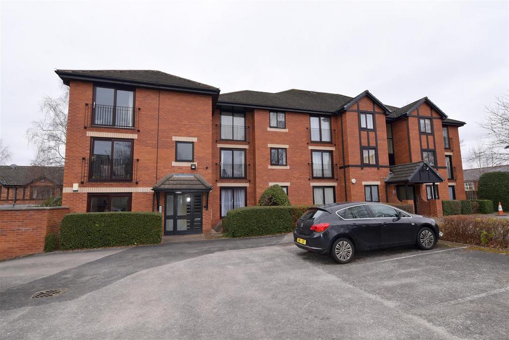 Forest Drive, Birmingham B17 2 bed flat for sale £165,000