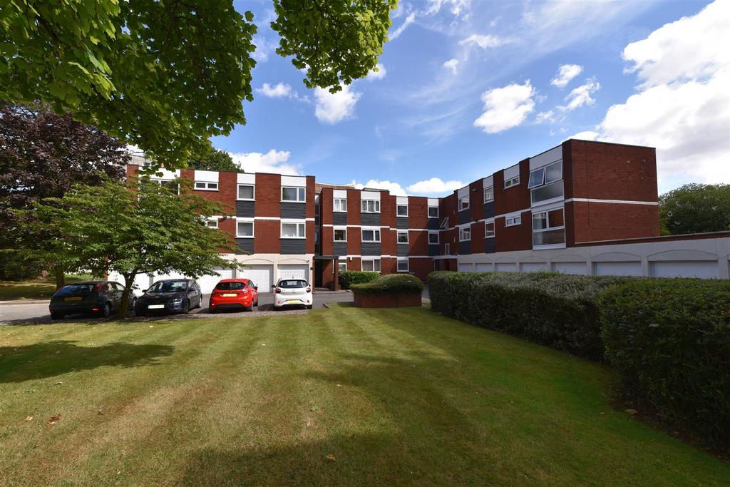 Hagley Road, Birmingham B16 2 bed apartment £146,950