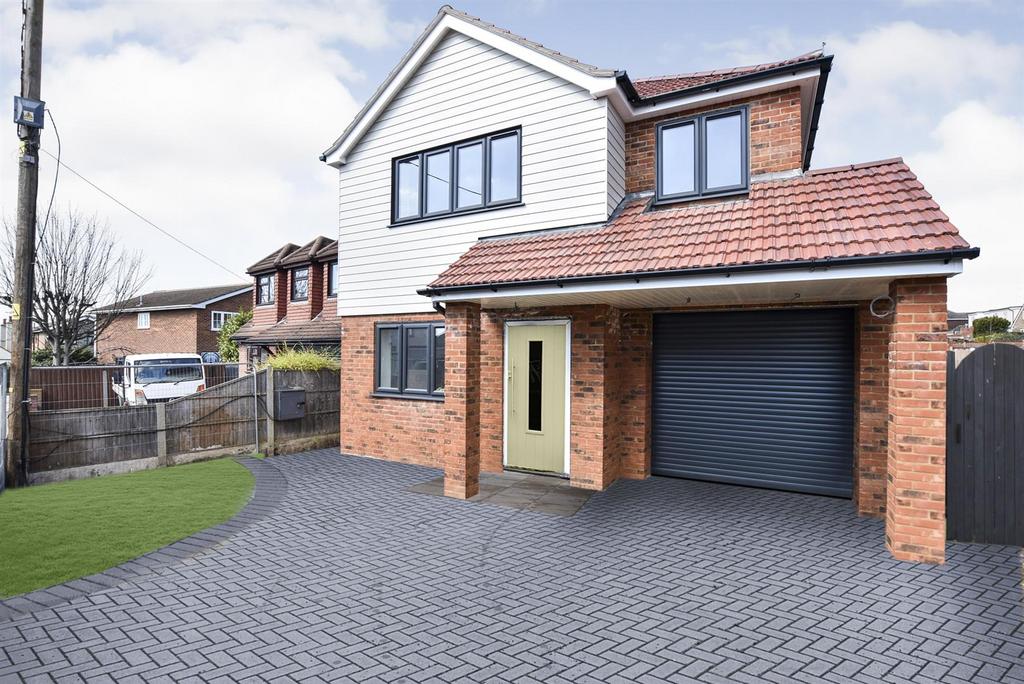 Green Road, Benfleet 4 bed detached house £699,995