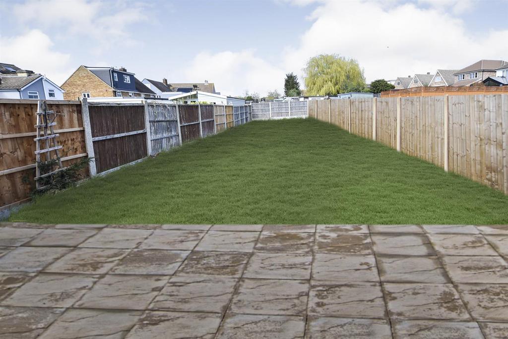 Green Road, Benfleet 4 bed detached house £699,995